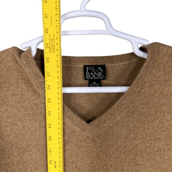 Jos. A. Bank Mens XL Tan Pullover V-Neck 100% Cashmere SOFT Sweater Quiet Luxury - Picture 9 of 14